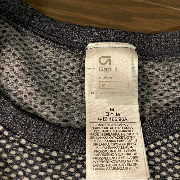 Gap Fit seamless longneck sleeve athletic top size M - Picture 3 of 5